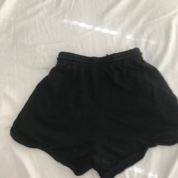 Shorts - Picture 2 of 3
